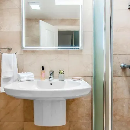 Fanabe Sleeps 7 With Pool Villa *